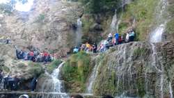 اردوي سياحتي، تفريحي گلاب گيري كاشان برای پرسنل بيمارستان معتمدي