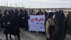 برگزاری همایش پیاده روی به مناسبت هفته سلامت و جوان در روستایی فروان شهرستان آرادان