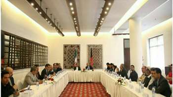 سفر دکتر هاشمی وزیر بهداشت به اتفاق دکتر شادنوش رئیس دانشگاه به افغانستان  96/04/28