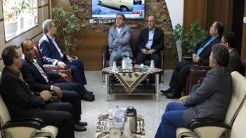 دیدار معصومی سرپرست بانک ملت استان سمنان با دکتر شادنوش رئیس دانشگاه 95/07/06