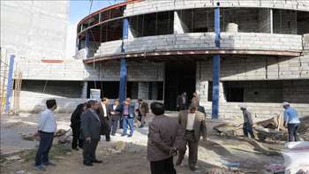 بازدید دکتر شادنوش رئیس دانشگاه از کلینیک تخصصی در دست ساخت شهرستان گرمسار 95/04/27