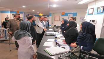 بازدید رئیس دانشگاه از بخش‌های اورژانس داخلی و جراحی مرکز آموزشی پژوهشی و درمانی کوثر 96/10/20