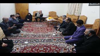 دیدار و دلجویی رئیس دانشگاه از خانواده همکار متوفی سیده فریده نبوی 97.08.30