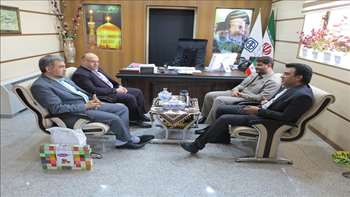 دیدار اقبالی معاون بهداشت و درمان سپاه استان سمنان با دکتر شادنوش رئیس دانشگاه 95/06/06