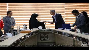 دیدار کارشناسان مامایی نمونه با رئیس دانشگاه 98.02.15