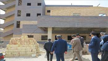 بازدید نماینده مردم در مجلس شورای اسلامی به اتفاق رئیس دانشگاه از بیمارستان در حال احداث مهدیشهر 96/06/21
