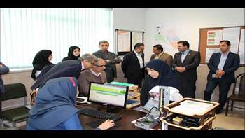 بازدید دکتر شادنوش رئیس دانشگاه از مرکز بهداشتی درمانی شبانه روزی سید الشهداء دامغان 95/08/16
