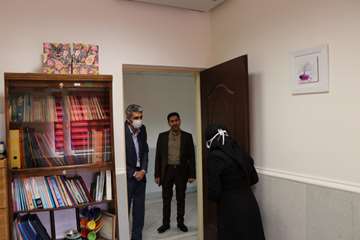 حضور دکتر دانائی رئیس دانشگاه در حوزه های ستادی و قدردانی از زحمات کارکنان بهداشت، درمانی و آموزشی99.01.06 