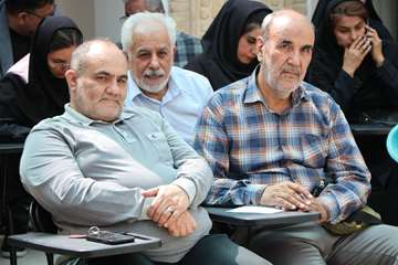 نشست و هم‌اندیشی رئیس دانشگاه با اصحاب محترم رسانه استان 