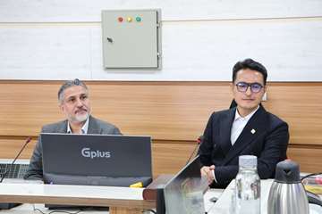 نشست خبری با اصحاب رسانه 