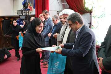 «به رنگ مهر»؛ تجلیل از برگزیدگان کادر پرستاری دانشگاه علوم پزشکی استان سمنان 