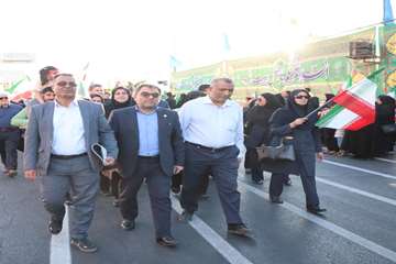 خانواده بزرگ دانشگاه علوم پزشکی استان سمنان در رزمایش «جان‌فدای ایران» 