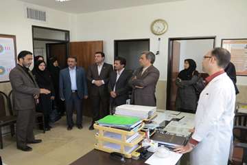 بازدید دکتر شادنوش رئیس دانشگاه از مرکز بهداشتی درمانی سیدالشهداء  95/02/25 