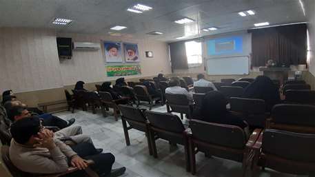 نشست بصیرتی اعضای کانون بسیج جامعه پزشکی شهرستان دامغان در خصوص سال جهش تولید 