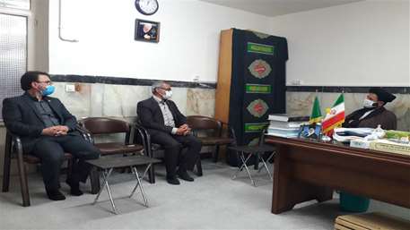  ديدار مدیر شبکه بهداشت و درمان شهرستان گرمسار با امام جمعه شهرستان