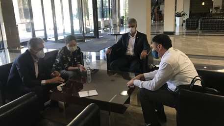  دکتر دانائی رئیس دانشگاه علوم پزشکی استان سمنان با معاون اقتصادی رئیس جمهور کشور قرقیزستان